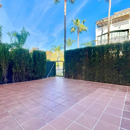 Apartment Garden In Dama De Noche, Puerto Banus *