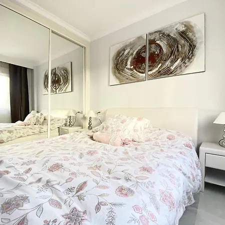 Apartment Garden In Dama De Noche, Puerto Banus *